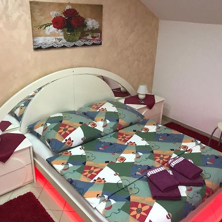 Guesthouse Rebel Deliblato Экстерьер фото