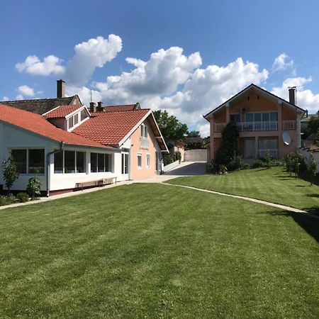 Guesthouse Rebel Deliblato Экстерьер фото
