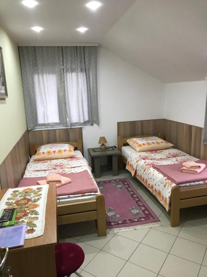 Guesthouse Rebel Deliblato Экстерьер фото