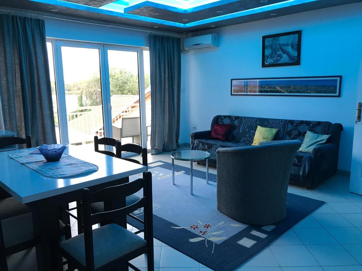 Guesthouse Rebel Deliblato Экстерьер фото