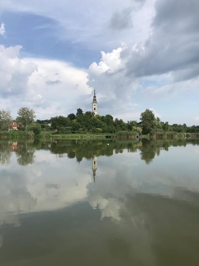 Guesthouse Rebel Deliblato Экстерьер фото
