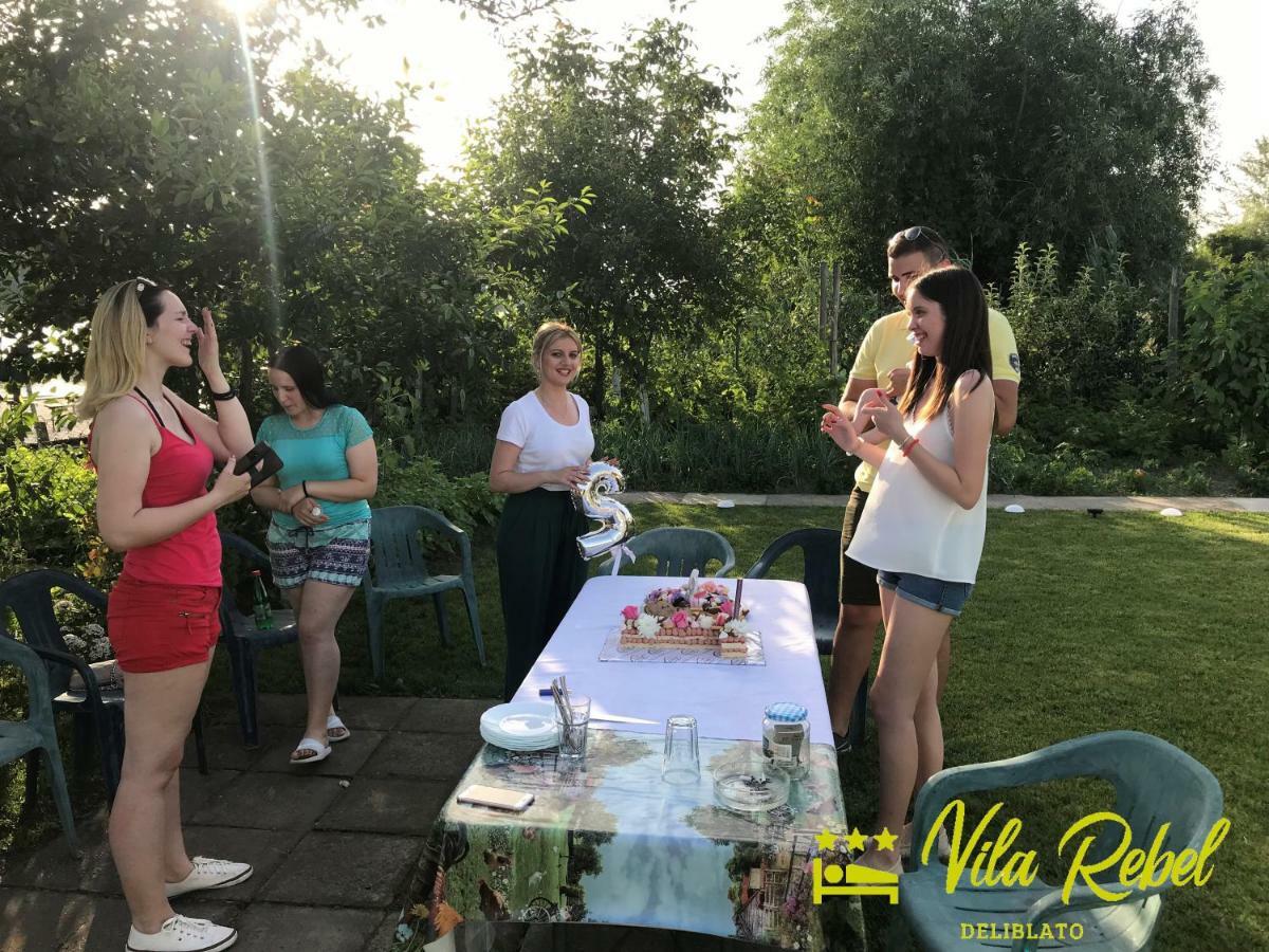 Guesthouse Rebel Deliblato Экстерьер фото